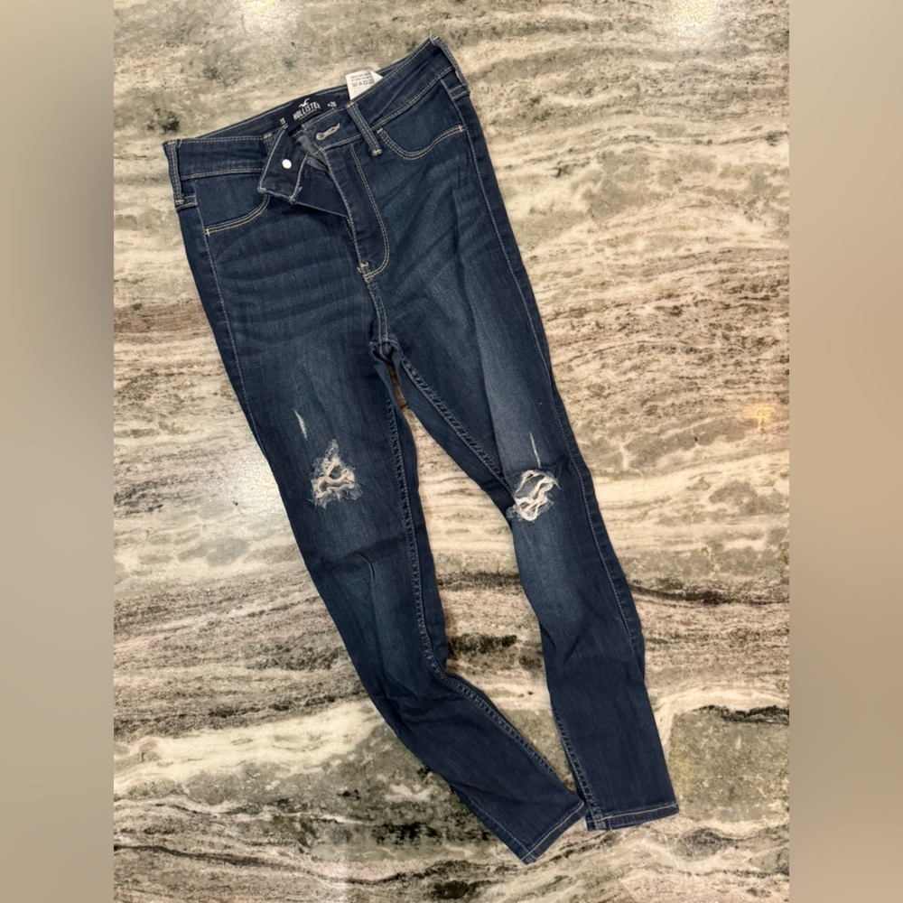 Hollister High Rise Skinny Jean W25